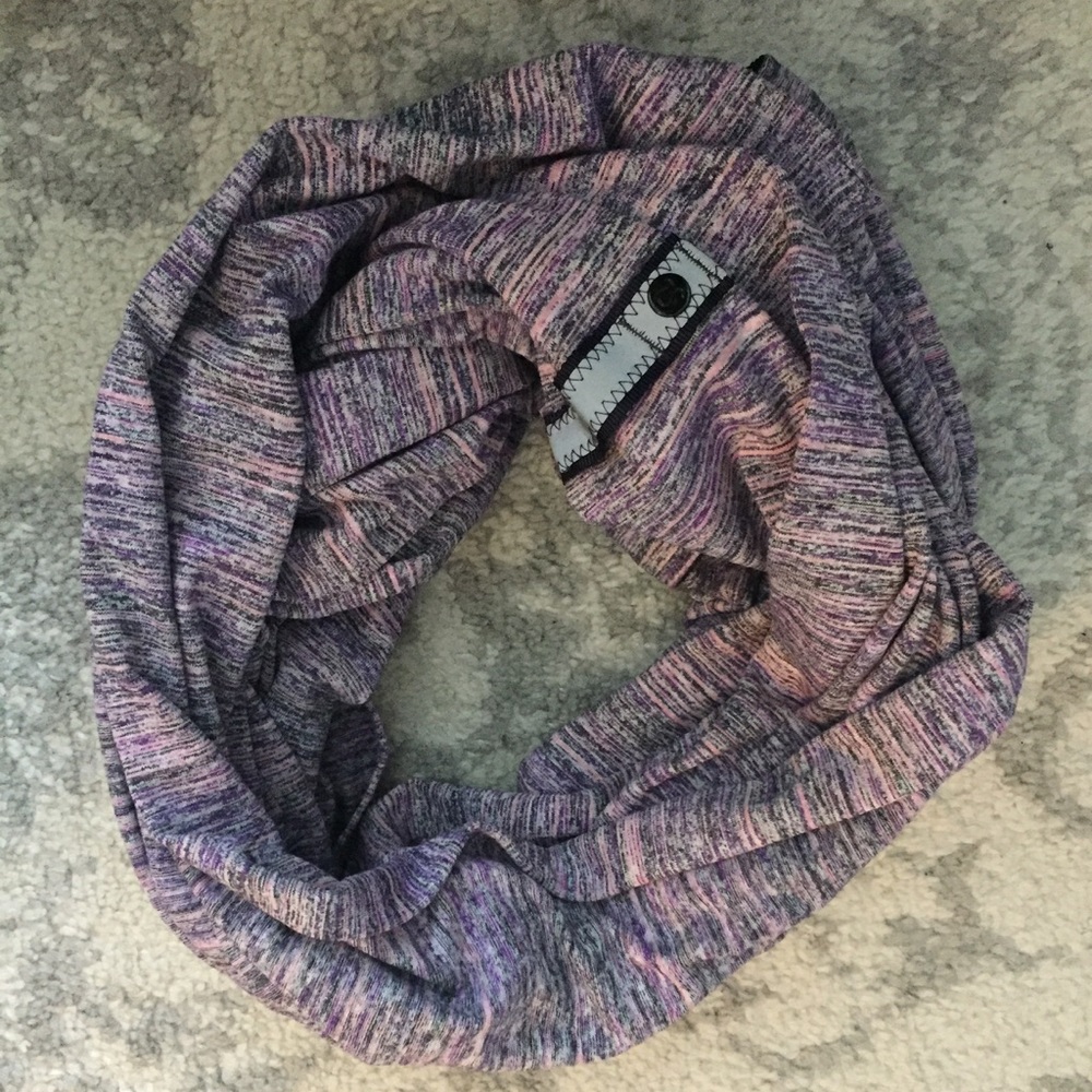Lululemon vinyasa scarf